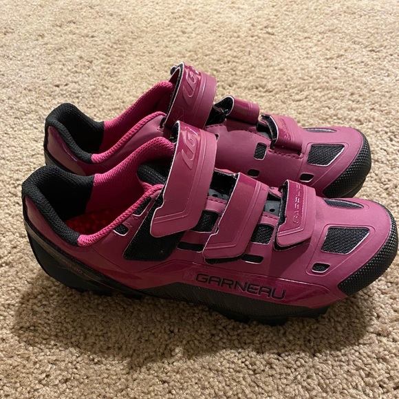 GARNEAU size 7 spin shoes - Picture 1 of 3
